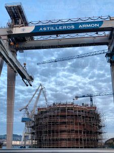 Helipuerto-para-el-FPSO-«Blue-Eagle»