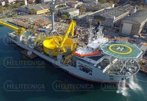 Helipuerto en el buque de cableado «Isaac Newton»